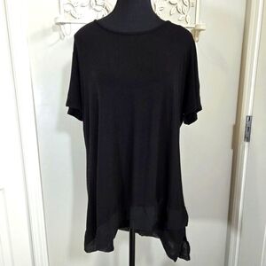 ⭐️Pebble And Stone Womand Black Shirt Witb Tie Back Size L